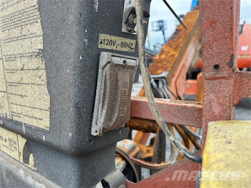 JLG 600AJ 4WD Diesel Articulating Boom Lift 관절형 전동이동 리프트