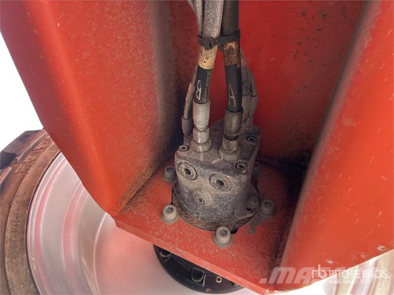 JLG 600AJ 4WD Diesel Articulating Boom Lift Knikarmhoogwerkers