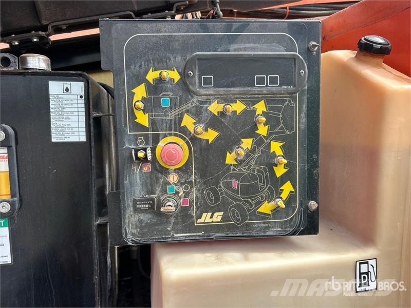 JLG 600AJ 4WD Diesel Articulating Boom Lift ブームリフト　屈伸型