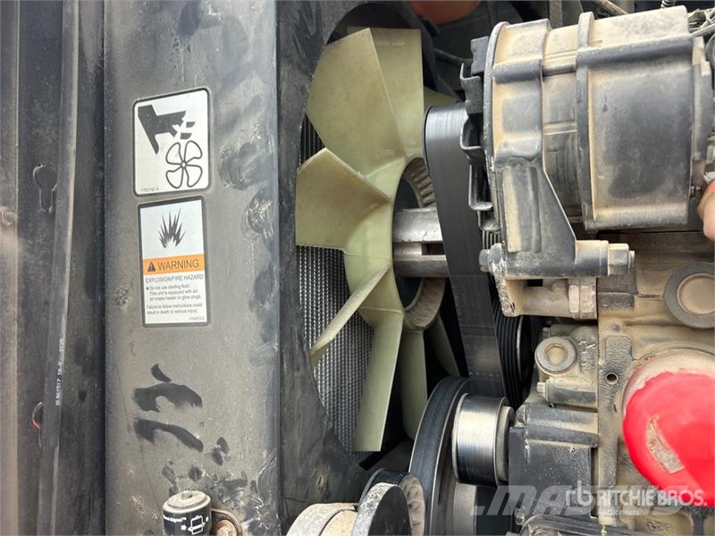 JLG 600AJ 4WD Diesel Articulating Boom Lift 관절형 전동이동 리프트