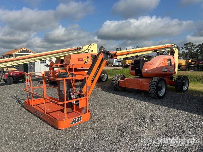 JLG 600AJ 4WD Diesel Articulating Boom Lift Knikarmhoogwerkers