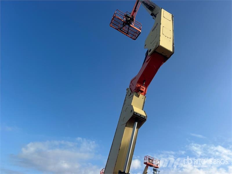 JLG 800AJ 4WD Diesel Articulating Boom Lift Elevadores braços articulados