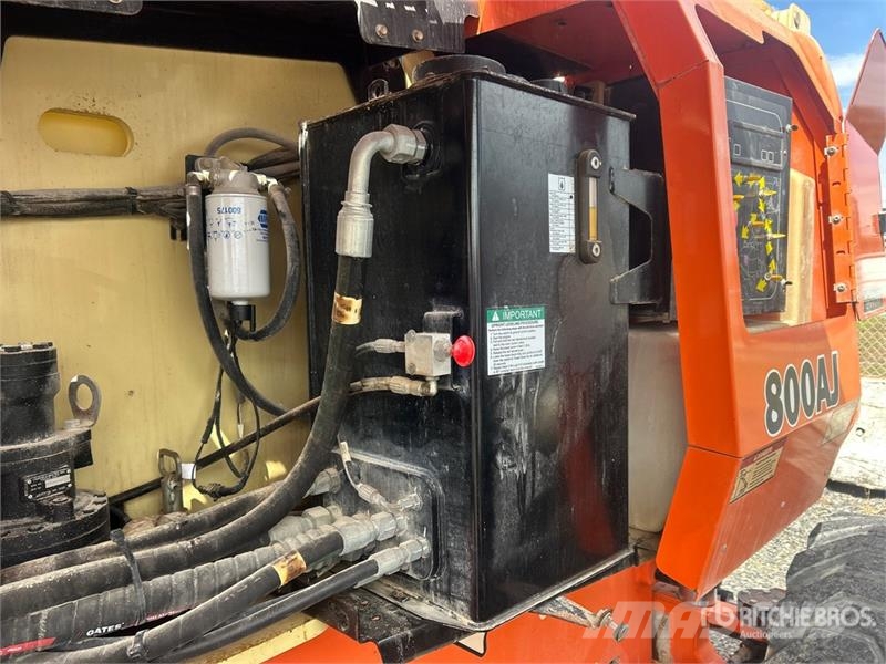 JLG 800AJ 4WD Diesel Articulating Boom Lift Articulated boom lifts
