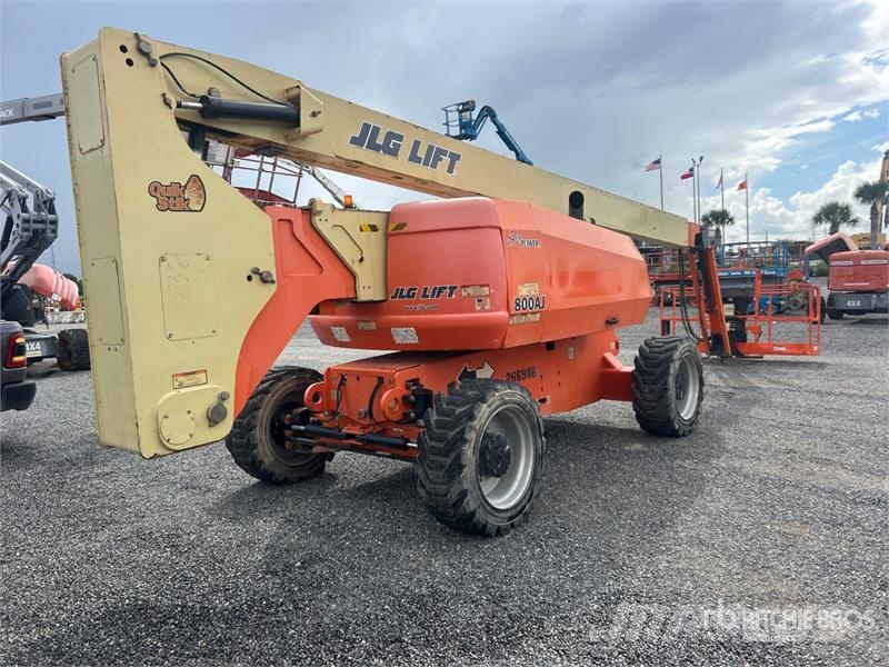 JLG 800AJ 4WD Diesel Articulating Boom Lift Articulated boom lifts