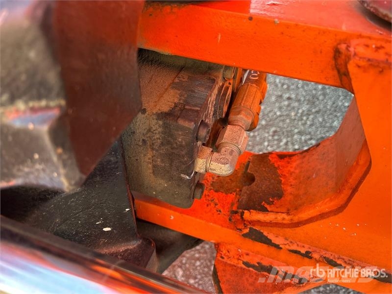 JLG 800AJ 4WD Diesel Articulating Boom Lift رافعات سلة مفصلية