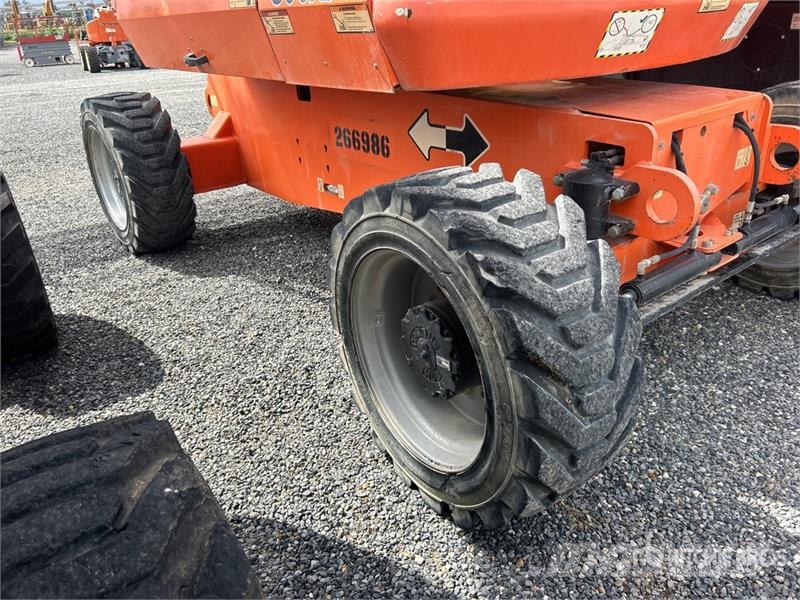 JLG 800AJ 4WD Diesel Articulating Boom Lift Articulated boom lifts