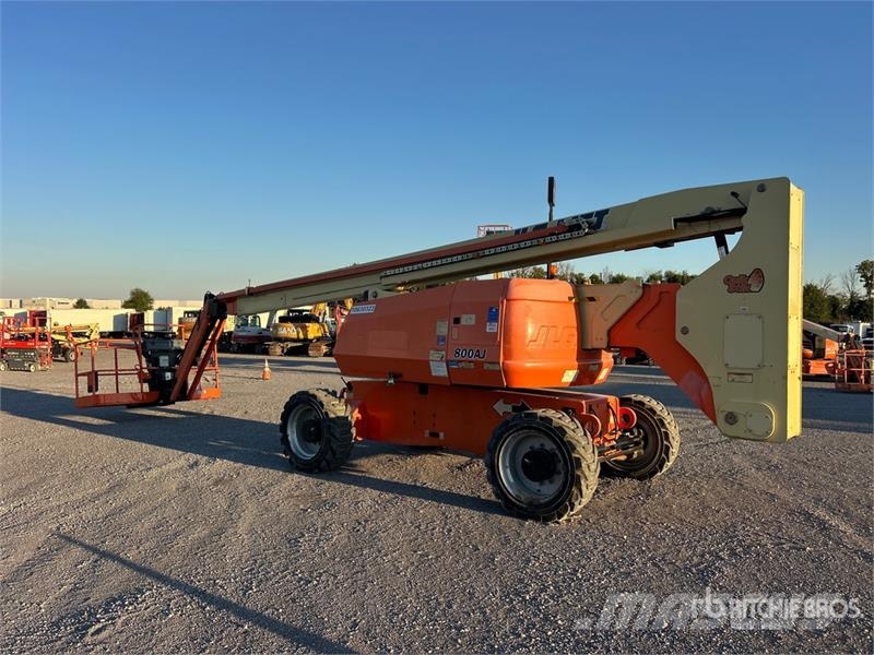 JLG 800AJ 4WD Diesel Articulating Boom Lift رافعات سلة مفصلية