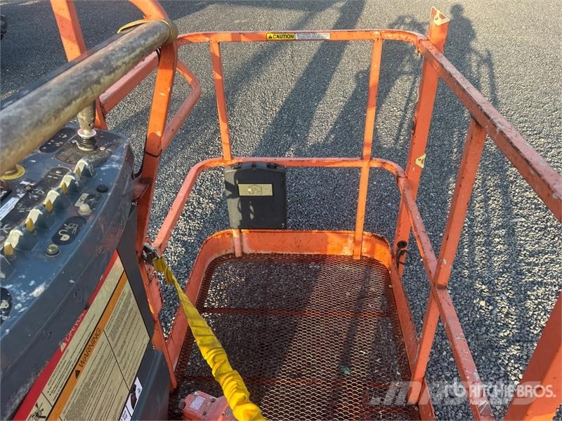 JLG 800AJ 4WD Diesel Articulating Boom Lift Elevadores braços articulados