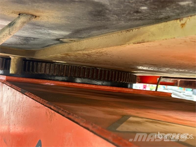JLG 800AJ 4WD Diesel Articulating Boom Lift Articulated boom lifts