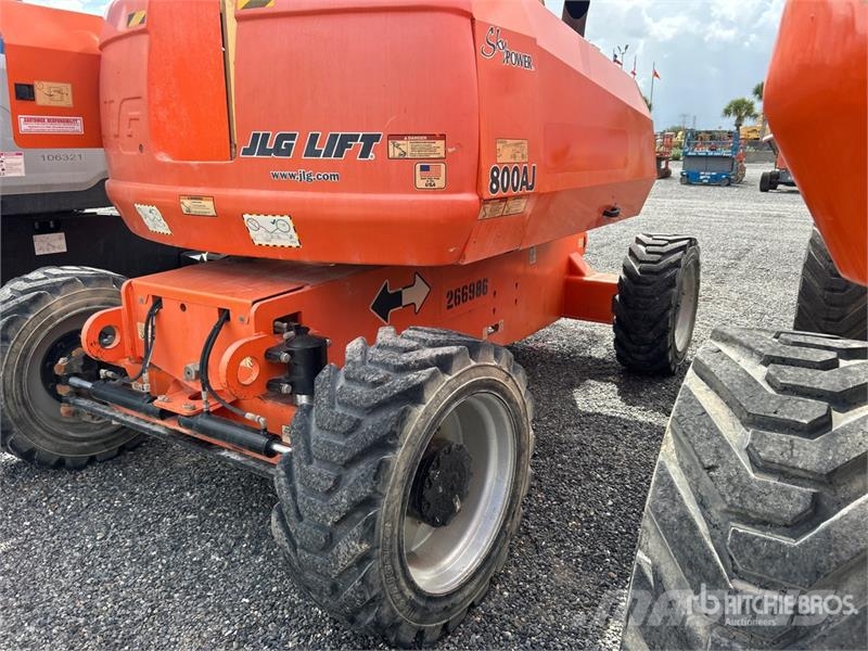 JLG 800AJ 4WD Diesel Articulating Boom Lift Articulated boom lifts