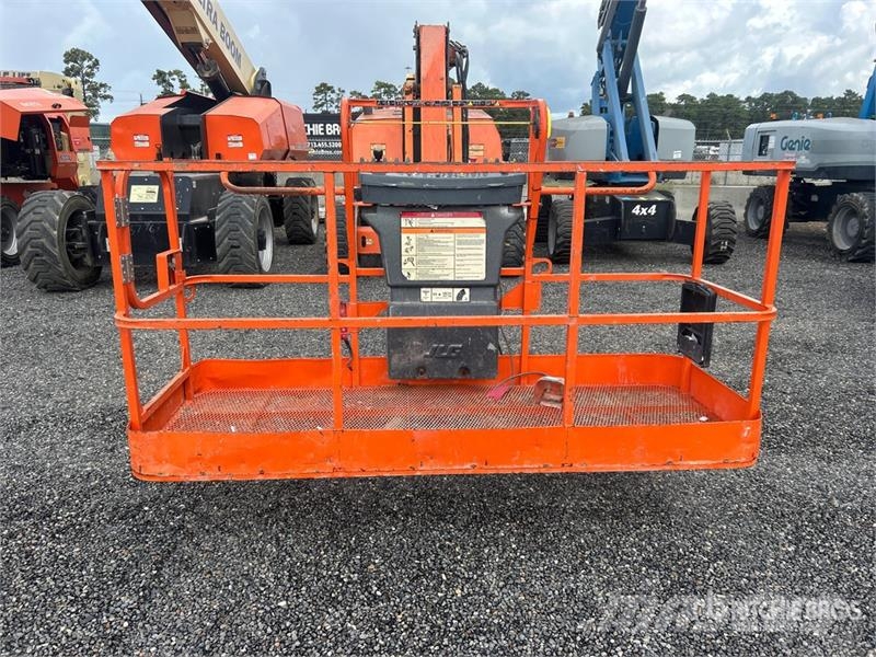JLG 800AJ 4WD Diesel Articulating Boom Lift Articulated boom lifts