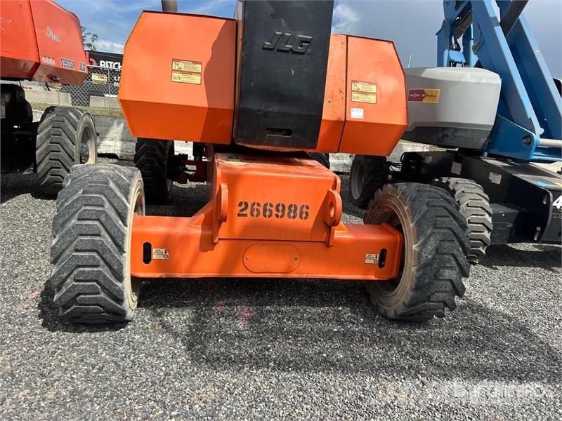 JLG 800AJ 4WD Diesel Articulating Boom Lift Articulated boom lifts