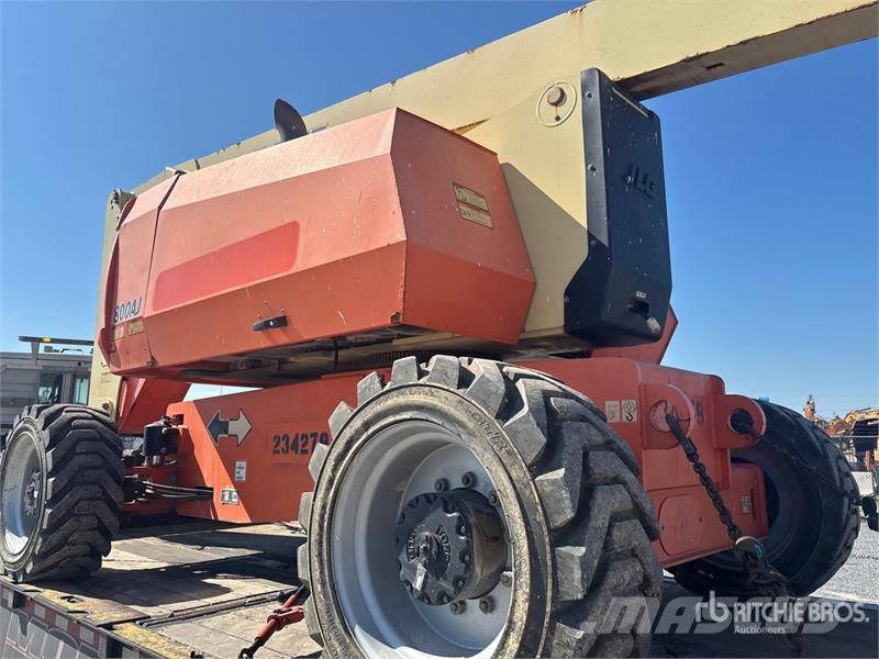 JLG 800AJ Articulating Boom Lift ブームリフト 屈伸型