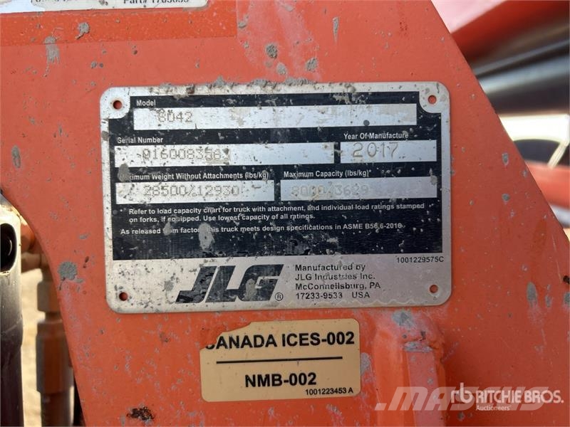 JLG 8042 Teleskopické manipulátory