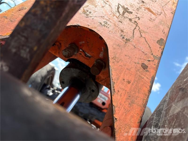 JLG 8042 Teleszkópos rakodók