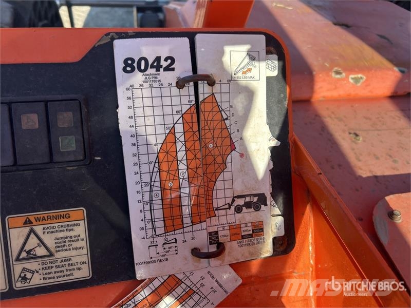 JLG 8042 Teleskopické manipulátory
