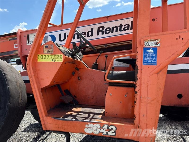 JLG 8042 Teleszkópos rakodók