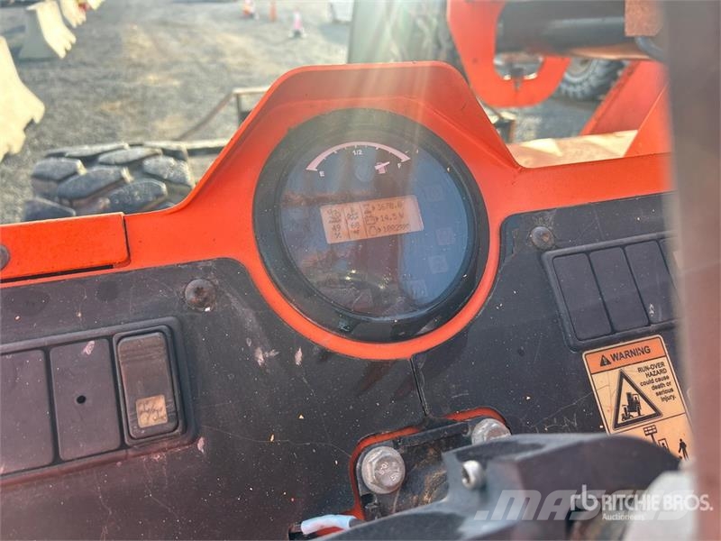 JLG 8042 Телескопические погрузчики
