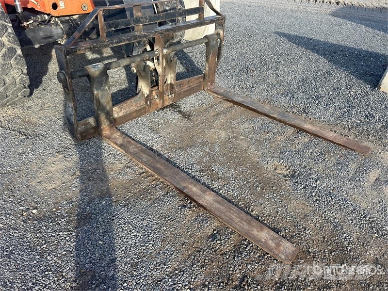 JLG 8042 Телескопические погрузчики