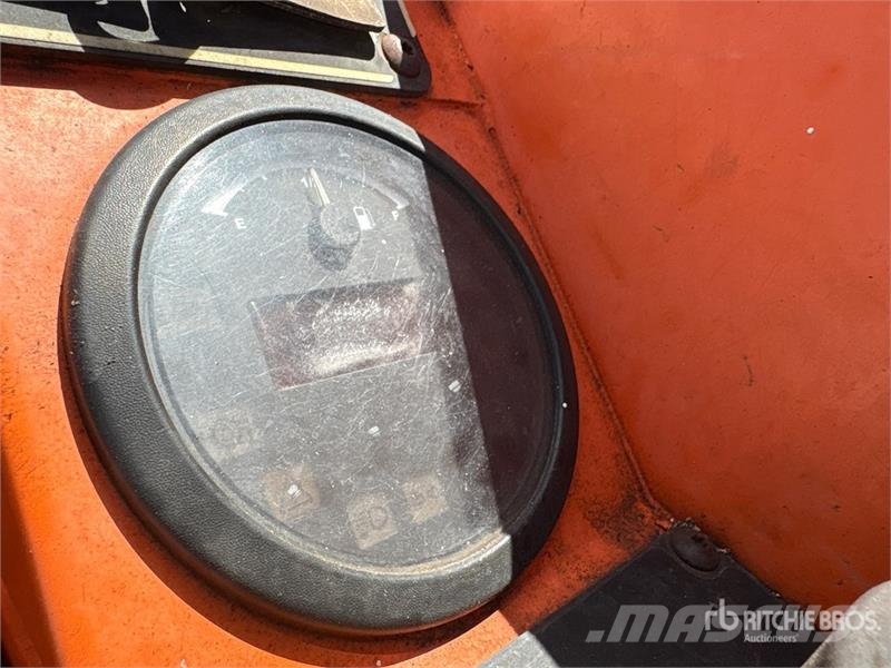 JLG 8042 Teleszkópos rakodók