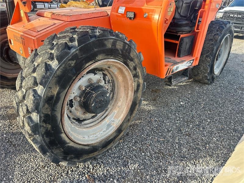 JLG 8042 Телескопические погрузчики