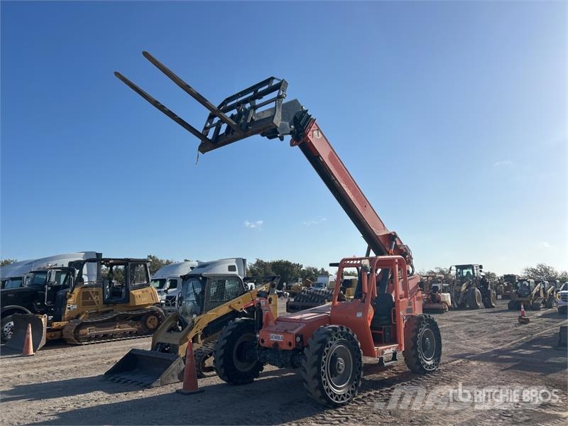JLG 8042 Teleskopické manipulátory