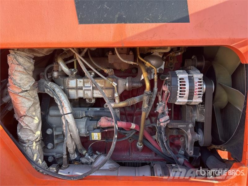 JLG 8042 Teleskopické manipulátory