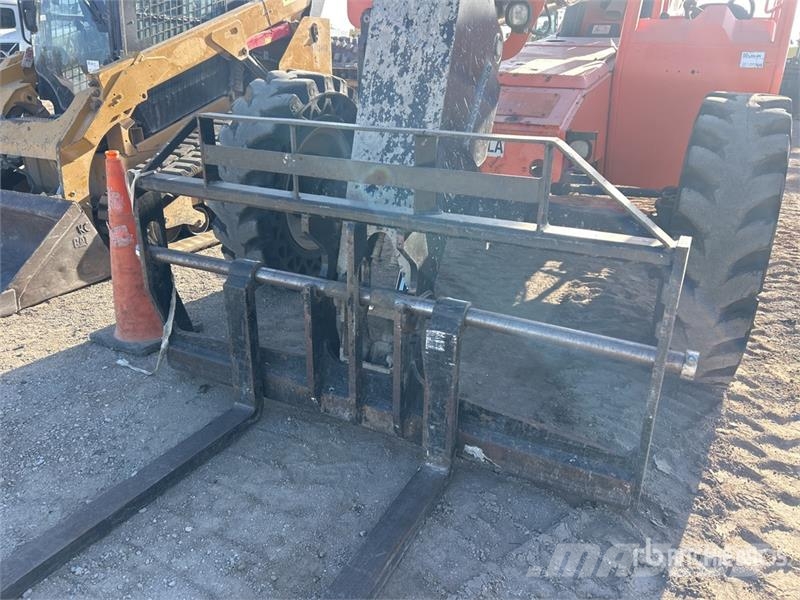 JLG 8042 Teleskopické manipulátory