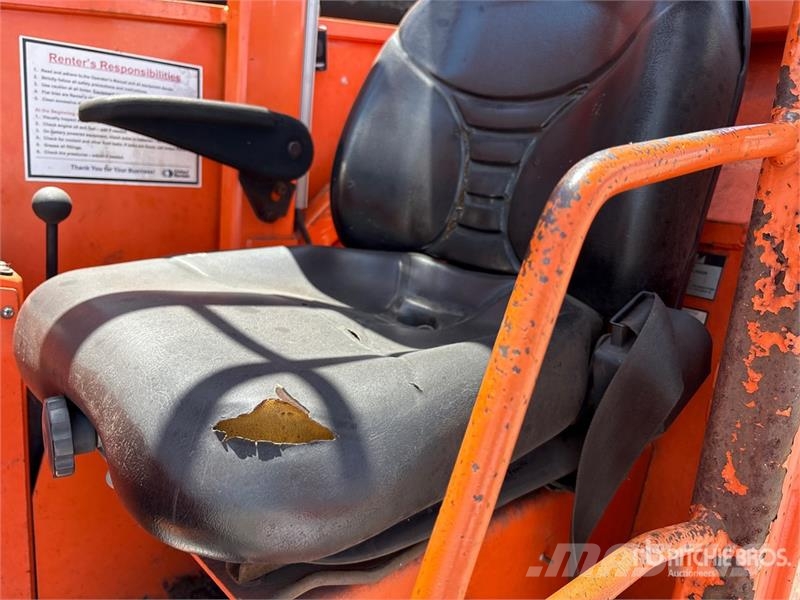 JLG 8042 Teleszkópos rakodók