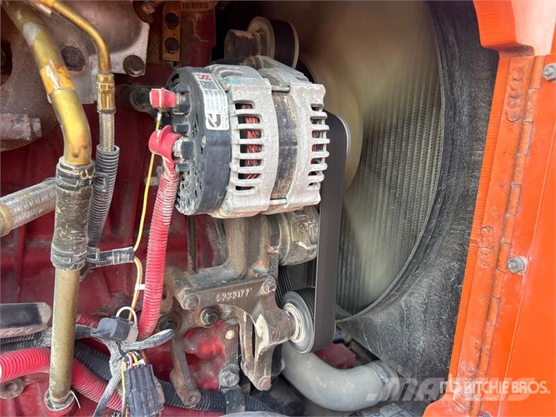 JLG 8042 Телескопические погрузчики