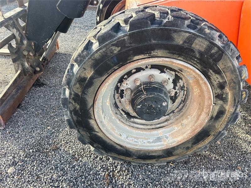 JLG 8042 Телескопические погрузчики