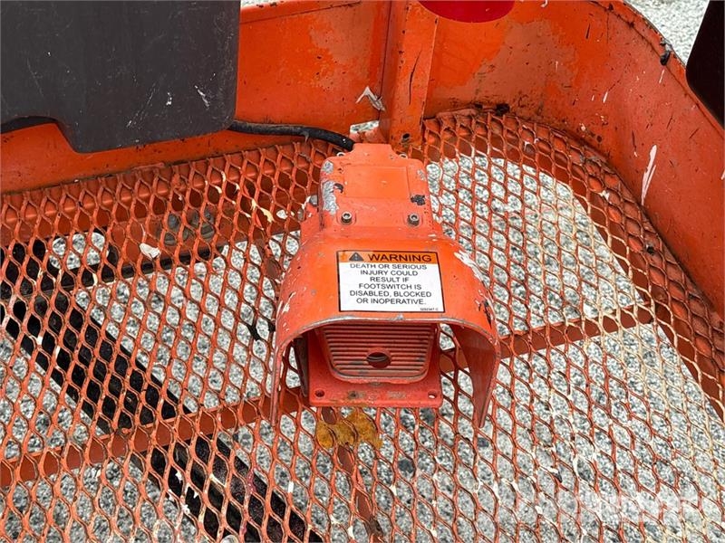 JLG E400AJP 2WD Electric Articulating Boom Lift Bomlifte med knækarm