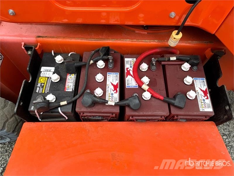 JLG E400AJP 2WD Electric Articulating Boom Lift Bomlifte med knækarm