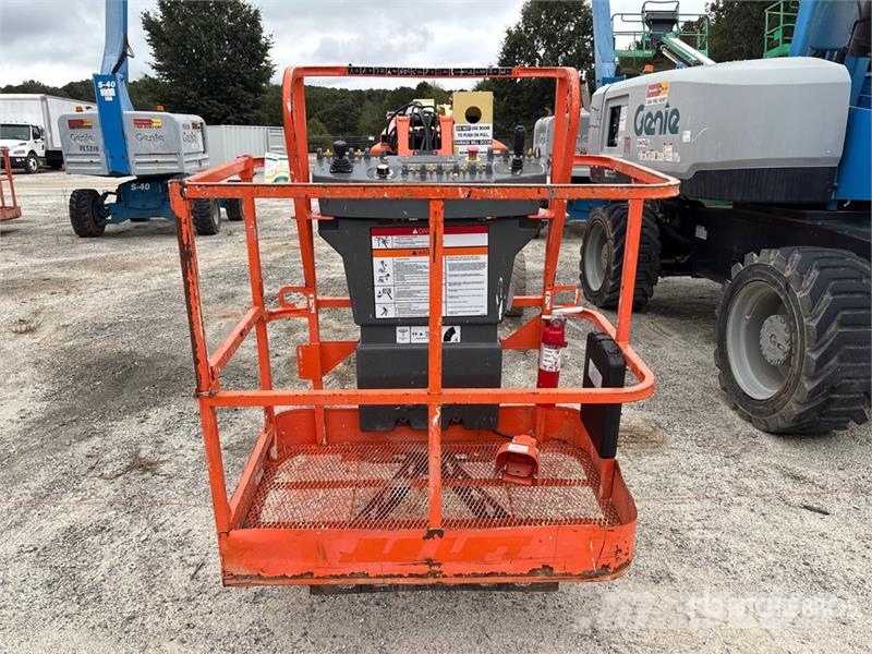 JLG E400AJP 2WD Electric Articulating Boom Lift Bomlifte med knækarm