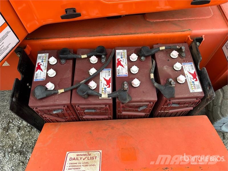 JLG E400AJP 2WD Electric Articulating Boom Lift Bomlifte med knækarm