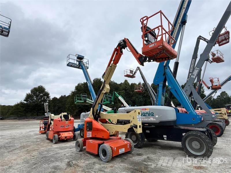 JLG E400AJP 2WD Electric Articulating Boom Lift Bomlifte med knækarm