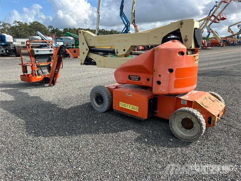 JLG E400AJPN 2WD Electric Articulating Boom Lift Zglobne dvižne ploščadi
