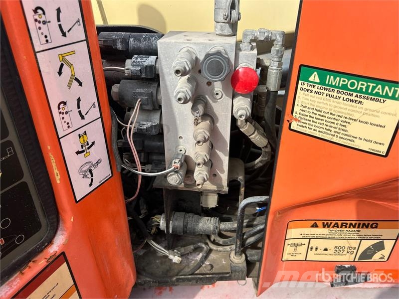 JLG E400AJPN 2WD Electric Articulating Boom Lift Zglobne dvižne ploščadi