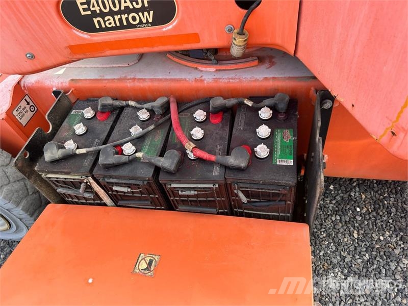 JLG E400AJPN 2WD Electric Articulating Boom Lift Zglobne dvižne ploščadi