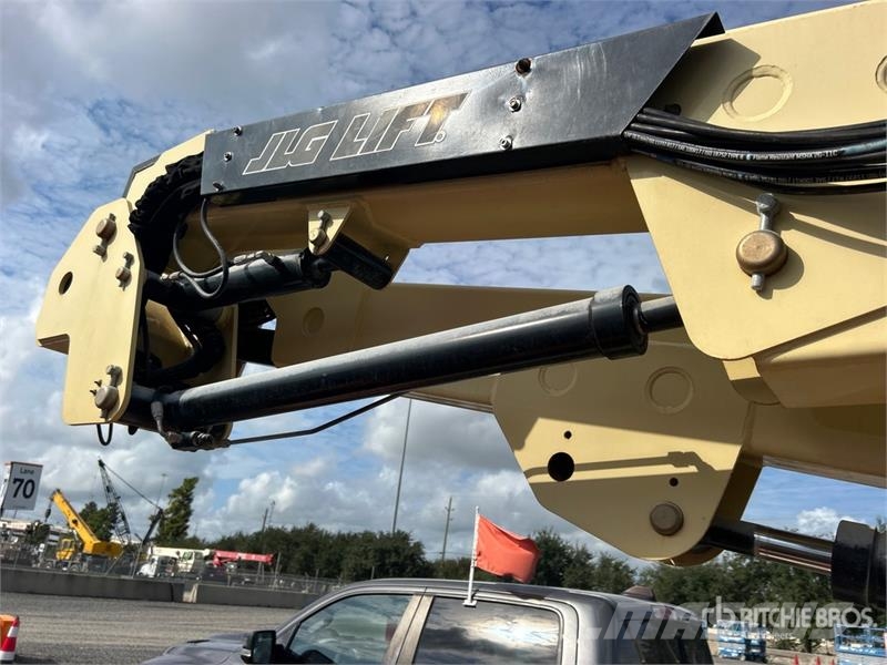 JLG E400AJPN 2WD Electric Articulating Boom Lift Zglobne dvižne ploščadi