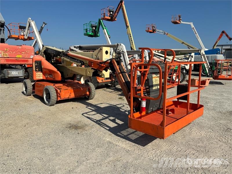 JLG E450AJ 2WD Electric Articulating Boom Lift 관절형 전동이동 리프트