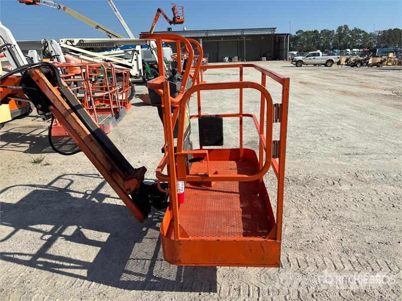 JLG E450AJ 2WD Electric Articulating Boom Lift 관절형 전동이동 리프트