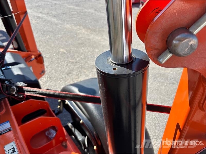 JLG ET500J Towable Lift 트레일러 탑재 고소작업대
