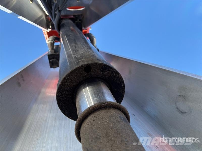 JLG ET500J Towable Lift 트레일러 탑재 고소작업대