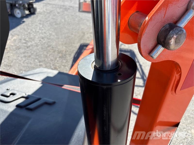 JLG ET500J Towable Lift 트레일러 탑재 고소작업대