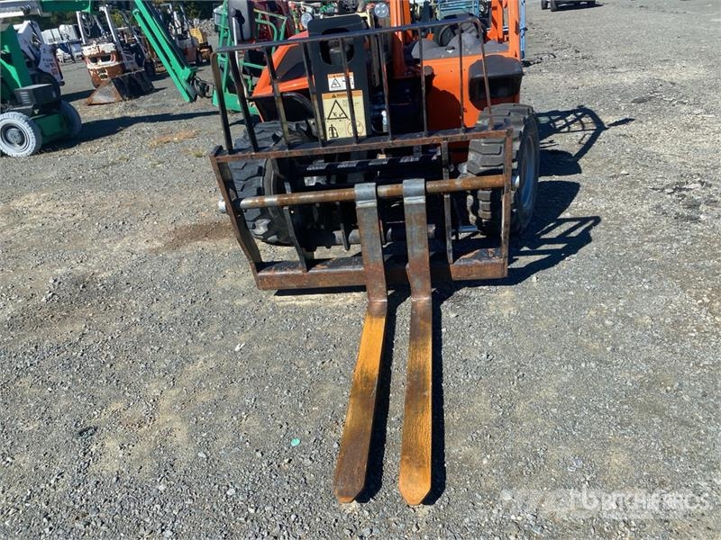 JLG G5-18A Kurottajat
