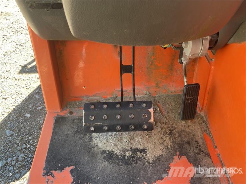 JLG G5-18A Kurottajat