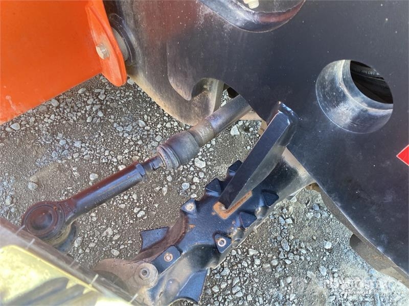 JLG G5-18A Kurottajat