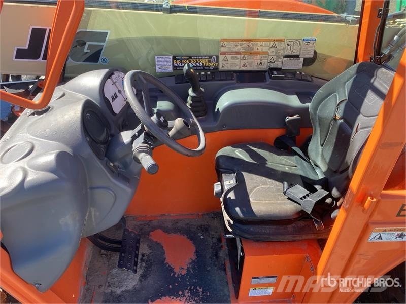 JLG G5-18A Kurottajat