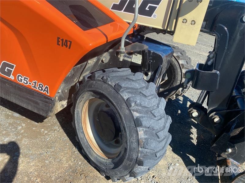 JLG G5-18A Kurottajat